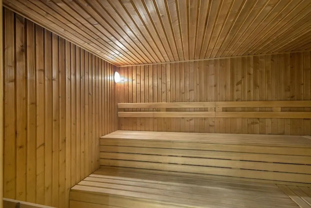 Alcazaba Beach Three Bedroom Apartment إِستيبونا