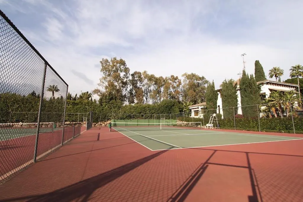 Alcazaba Beach Three Bedroom Apartment Estepona 0*,