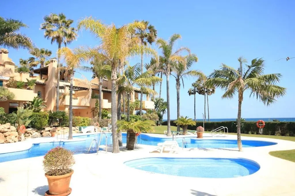 Alcazaba Beach Three Bedroom Apartment Estepona 0*,  Spain