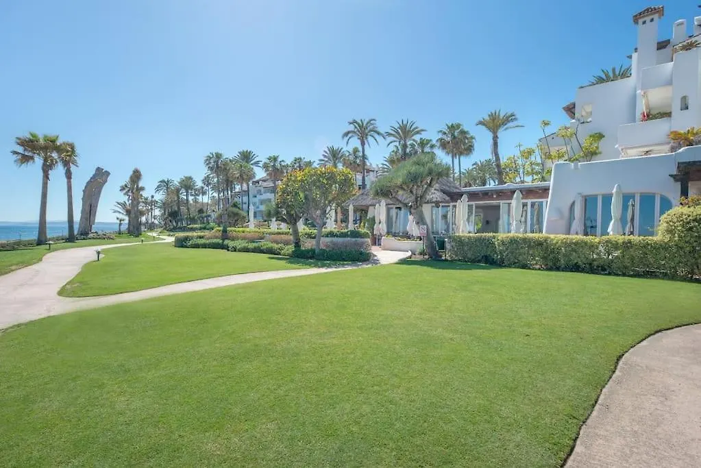 Alcazaba Beach Three Bedroom Apartment Estepona Spain