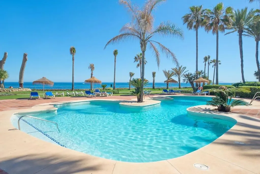 Alcazaba Beach Three Bedroom Apartment Estepona